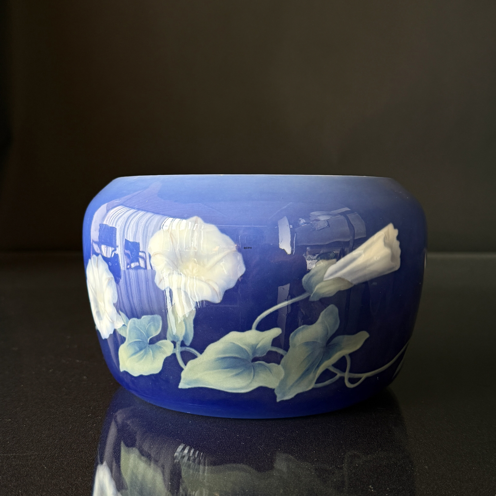 Bing & Grøndahl Blumentopfübertopf mit Winde Nr. 253-17