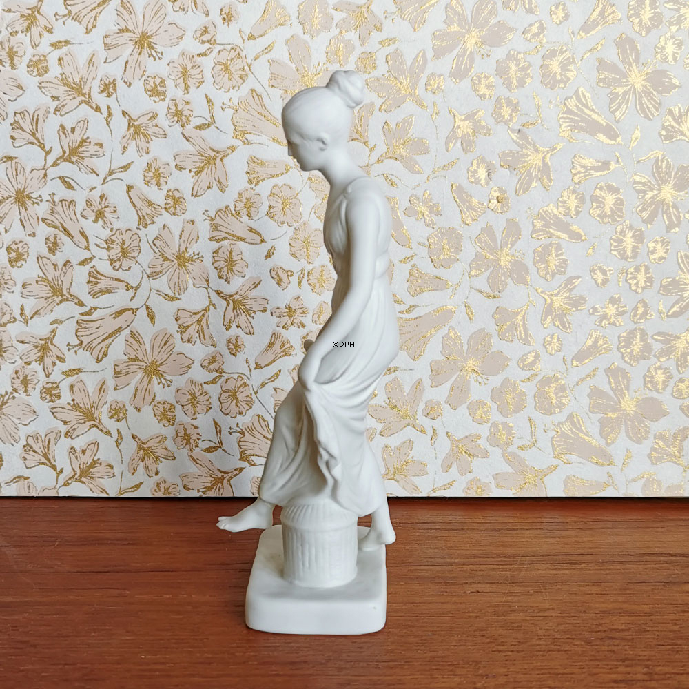 Tanzendes junges Mädchen, Ballerina, Bing & Gröndahl Figur Nr. 2997