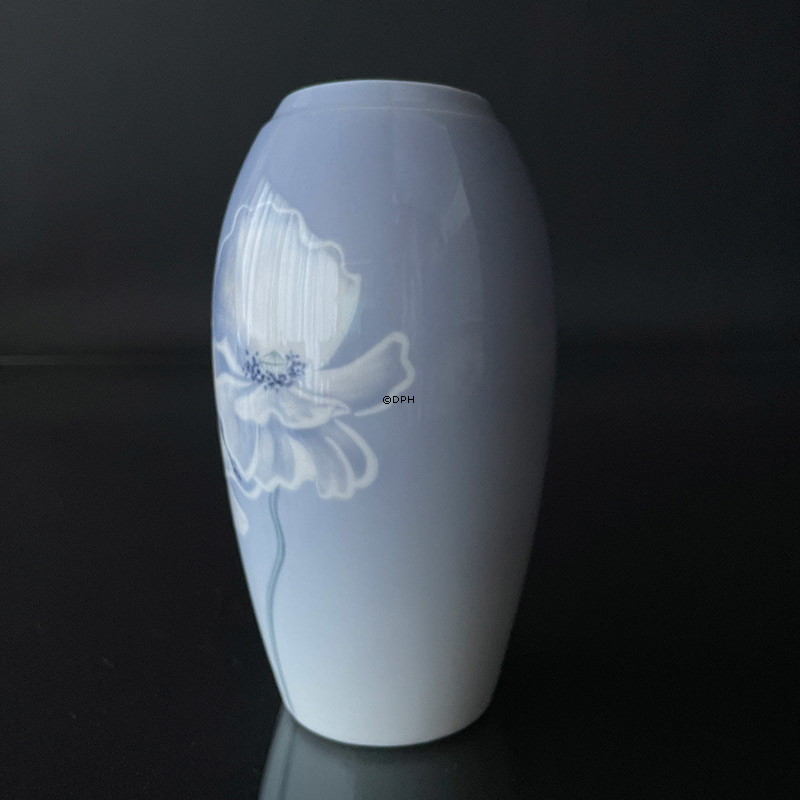 Vase mit großer heller Blume, Bing & Gröndahl Nr. 366-5251