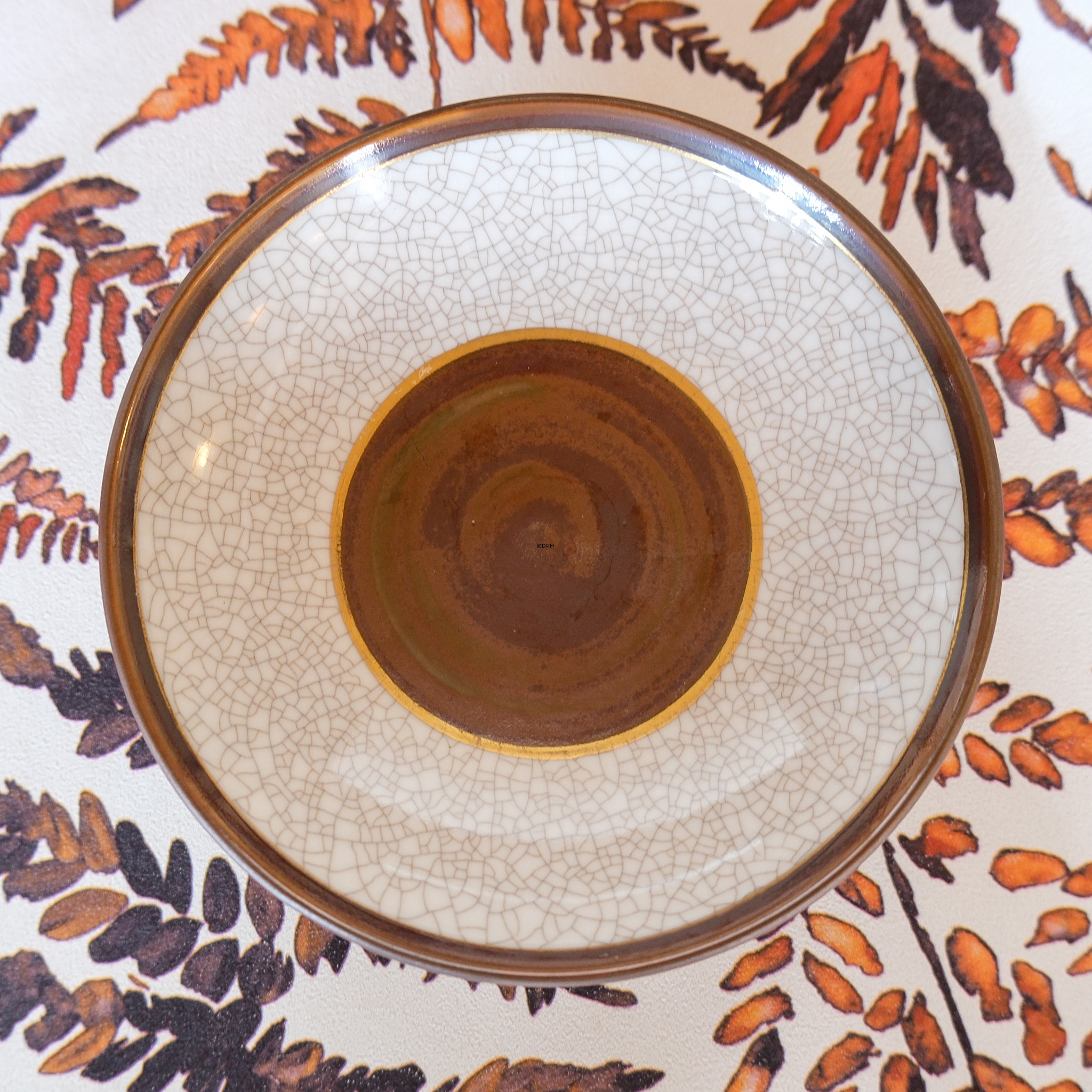 Schale in grauem Craquelé mit braunem Muster, Bing & Gröndahl Nr. 382