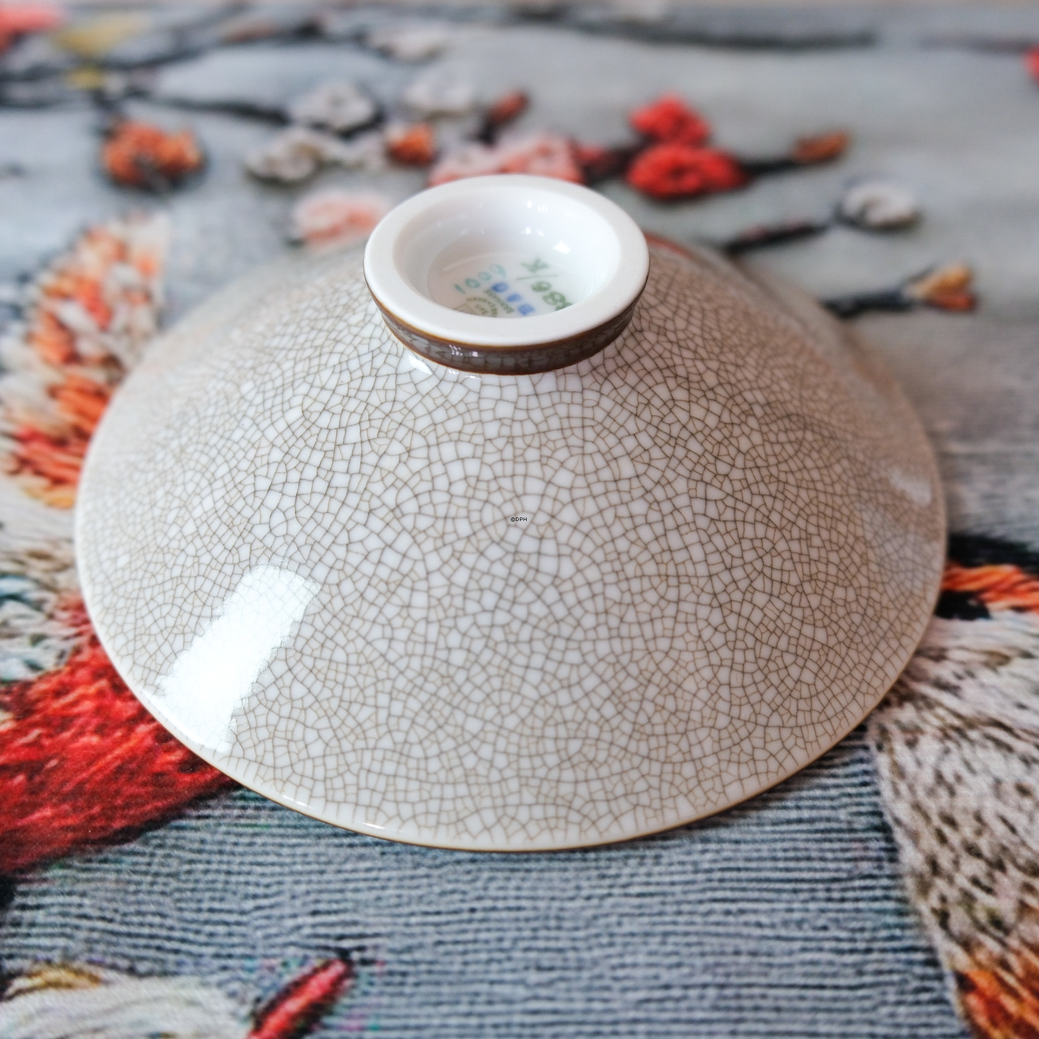 Schale in grauem Craquelé mit Blattmuster, Bing & Gröndahl Nr. 386