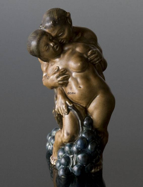 Faun und Frau - Geflügelter Gott, Bing & Grøndahl Figur Nr. 4023, entworfen von Kai Nielsen.