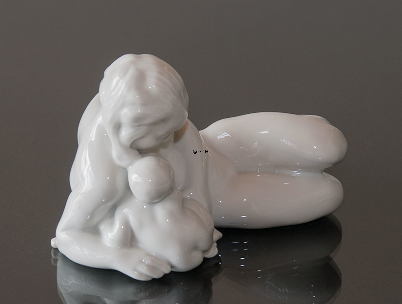 Frau mit Kind, Bing & Gröndahl Figur Nr. 29 oder 4029