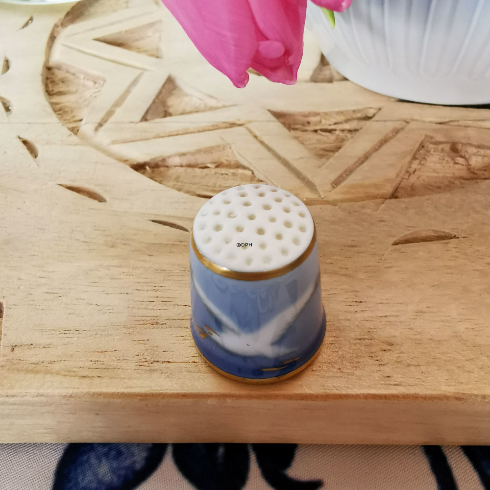 Bing & Gröndah Möwe mit Gold Fingerhut