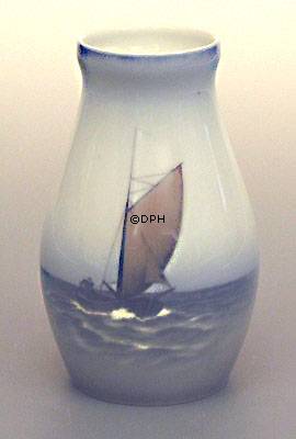 Vase mit Schiff, Bing & Gröndahl Nr. 524-140