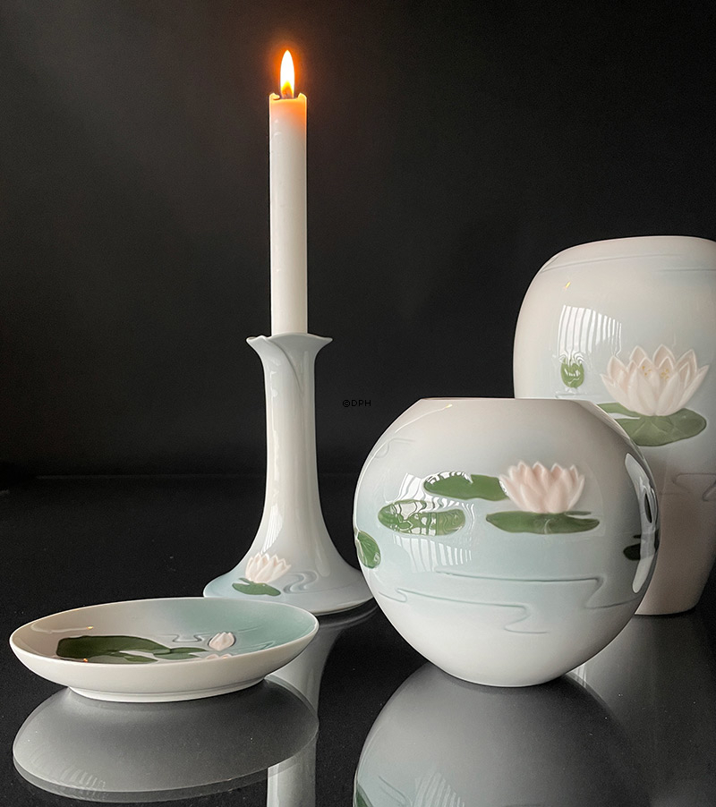 Vase mit Seerosen, Bing & Gröndahl Nr. 6412