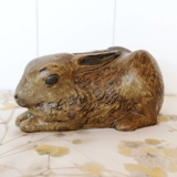 Liegender Hase braun, Bing & Gröndahl Steinzeugfigur Nr. 7007, Karl Otto