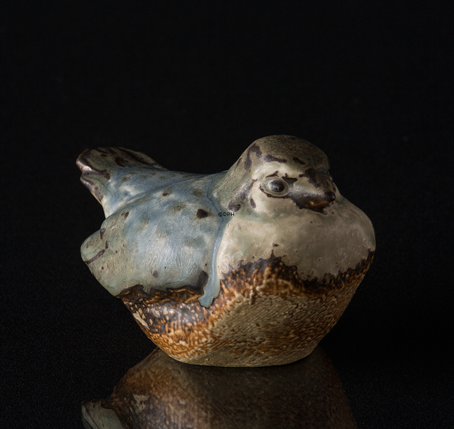 Vogel liegend, Bing & Gröndahl Steingut Figur Nr. 7013