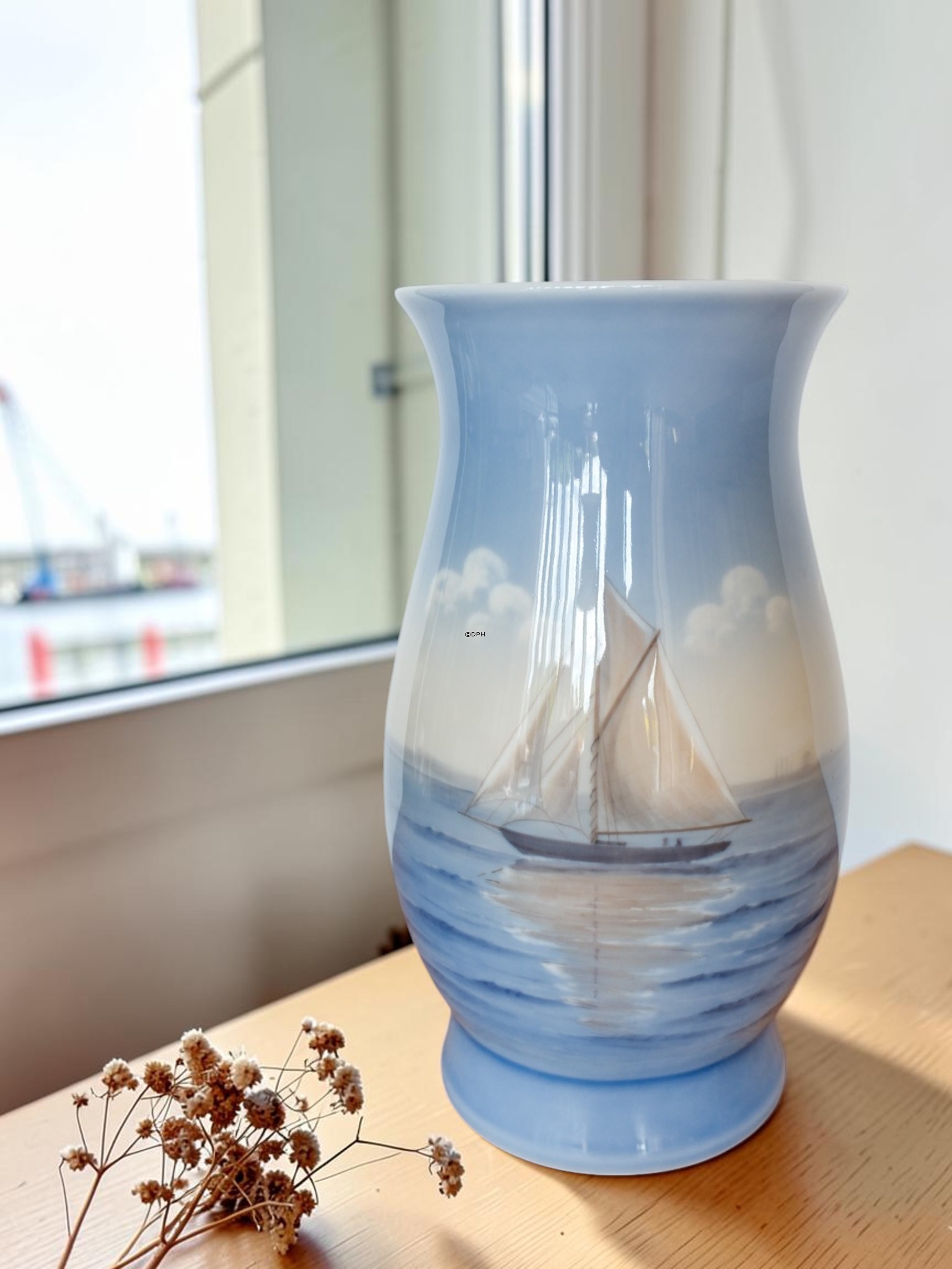Vase mit Segelschiff, Bing & Gröndahl Nr. 810-5440.