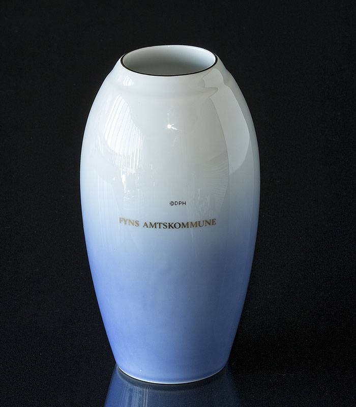 Vase mit Grafschaft Fünen Nr. 8251