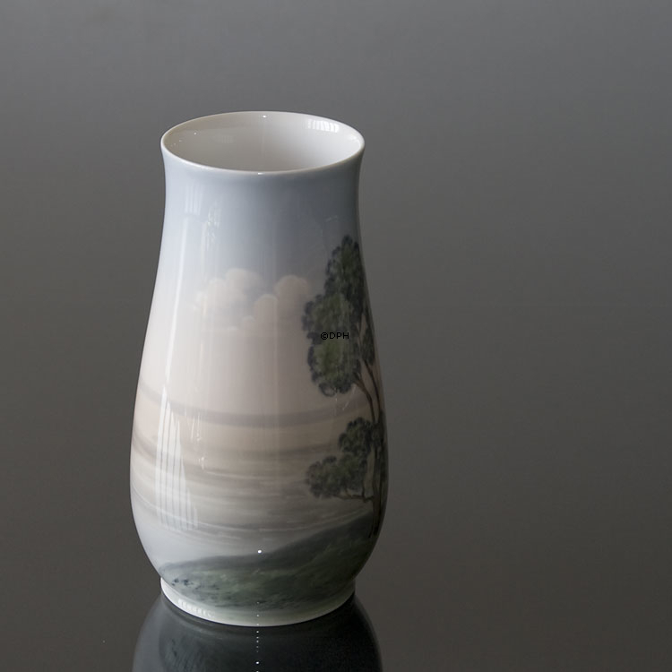 Vase mit Landschaft, hergestellt von Bing & Gröndahl Nr. 8409-209