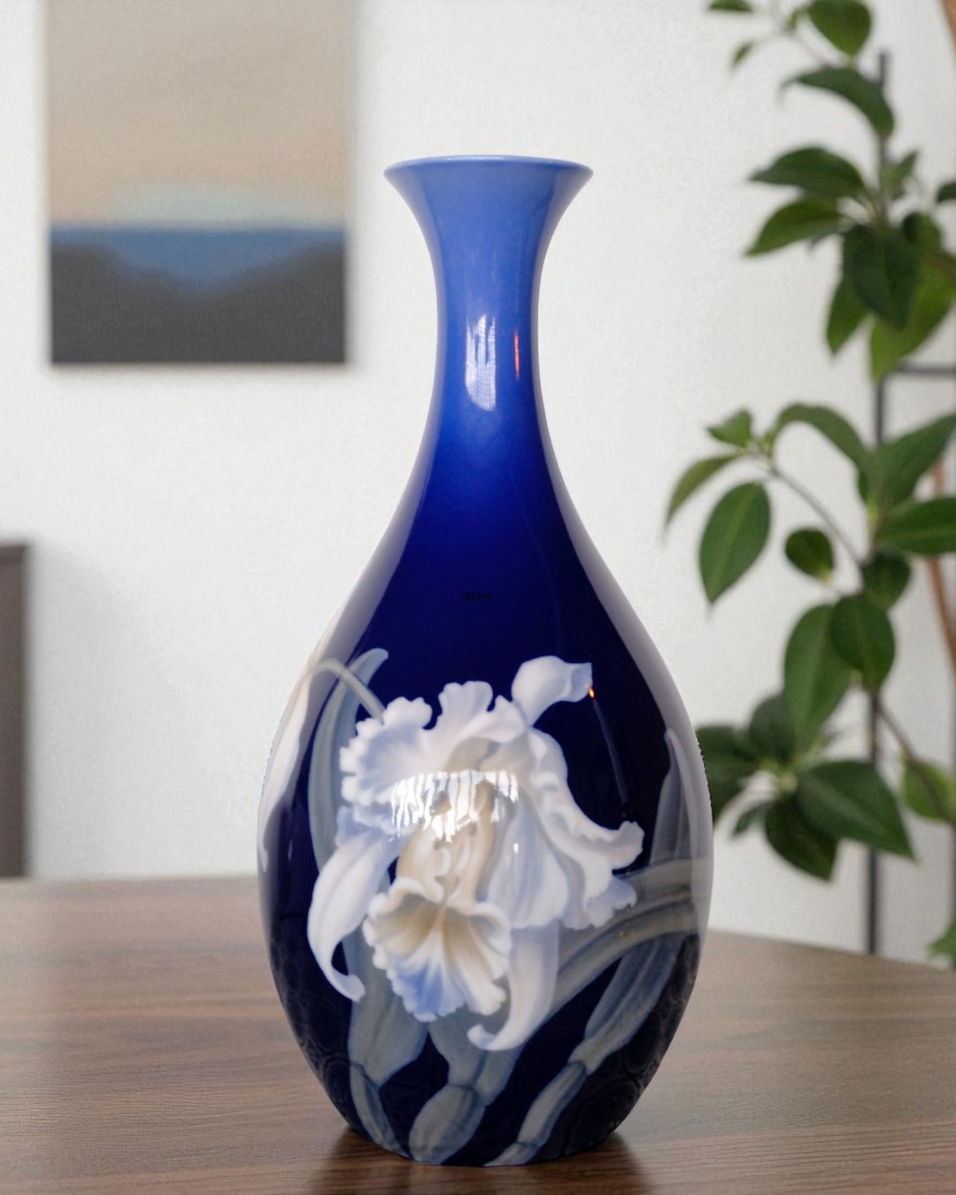 Bing & Grondahl Jugendstil Vase mit Iris Nr. 8557-234 Marie Smith Unica