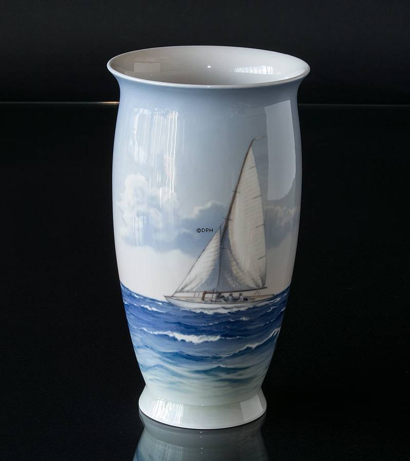 Vase mit Schiff, Bing & Gröndahl Nr. 8713-450