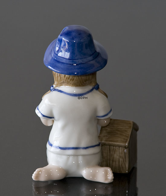 Mädchen mit Wellensittich, Bing & Gröndahl Jahresfigur 2002