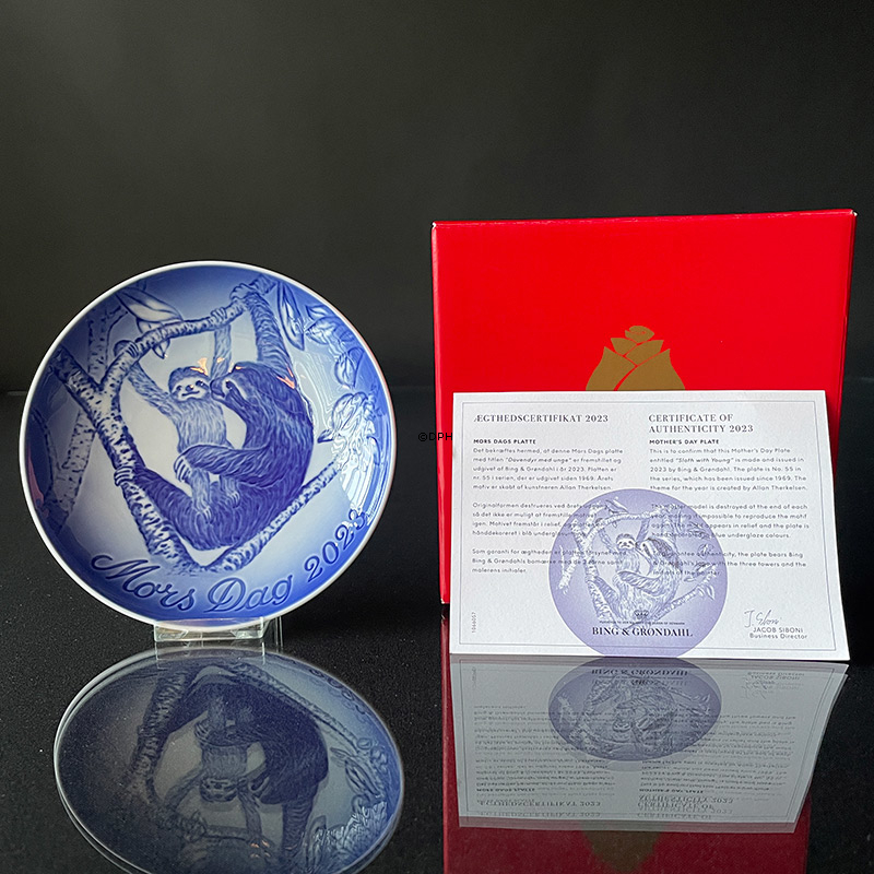 Faultier mit Junge 2023, Bing & Gröndahl Muttertagsteller