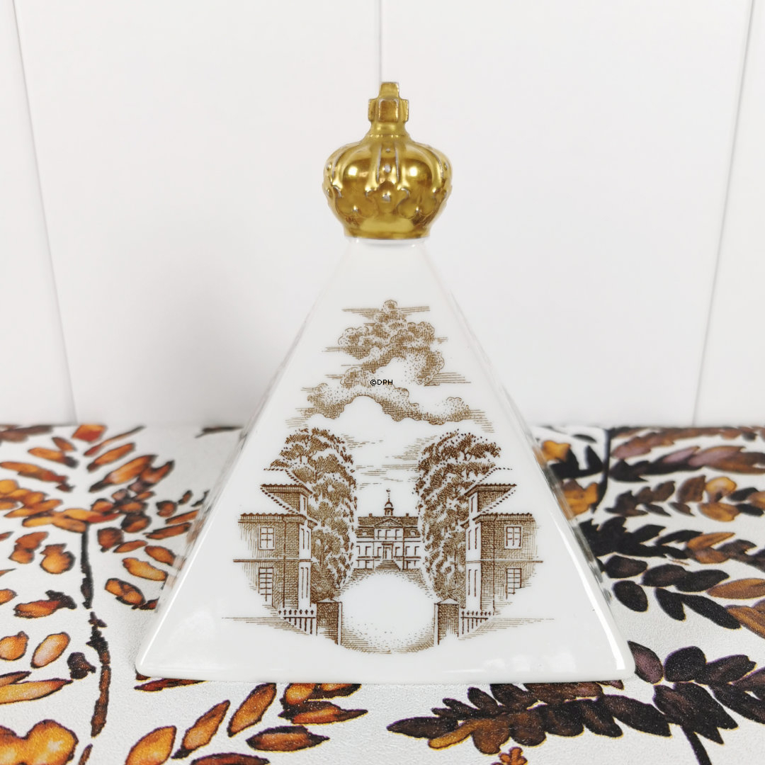 Briefbeschwerer - Pyramide mit Motiven von Amalienborg, Christian X, Bing & Gröndahl