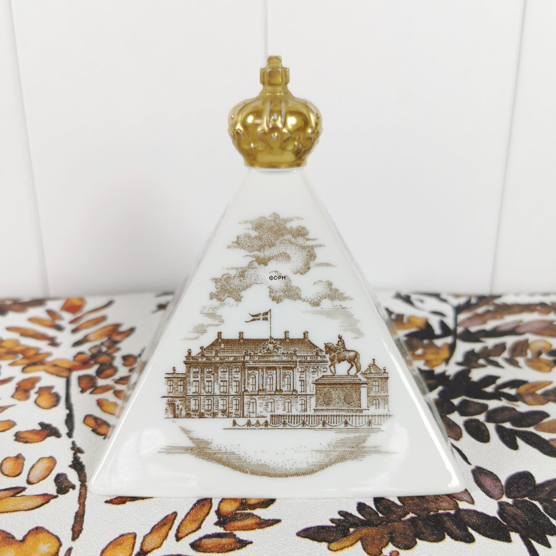 Briefbeschwerer - Pyramide mit Motiven von Amalienborg, Christian X, Bing & Gröndahl