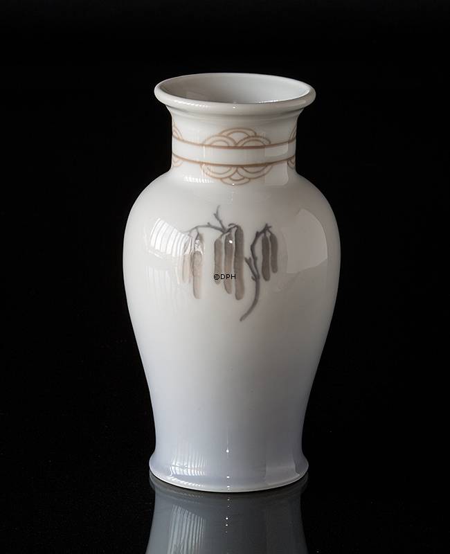 Ostervase mit Rabe 1921, Bing & Gröndahl