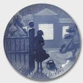 Außerhalb des beleuchteten Fensters 1919, Der Bing & Gröndahl Weihnachtstel...