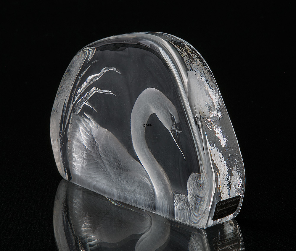 Mats Jonasson Wildlife Glass Skulptur des Schwans mit Küken