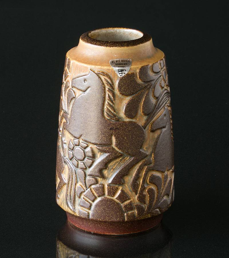 Michael Andersen Vase mit Pferden Nummer 6424