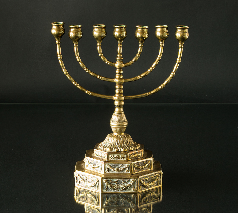 Dänischer Titus Kandelaber (Menorah) in Messing