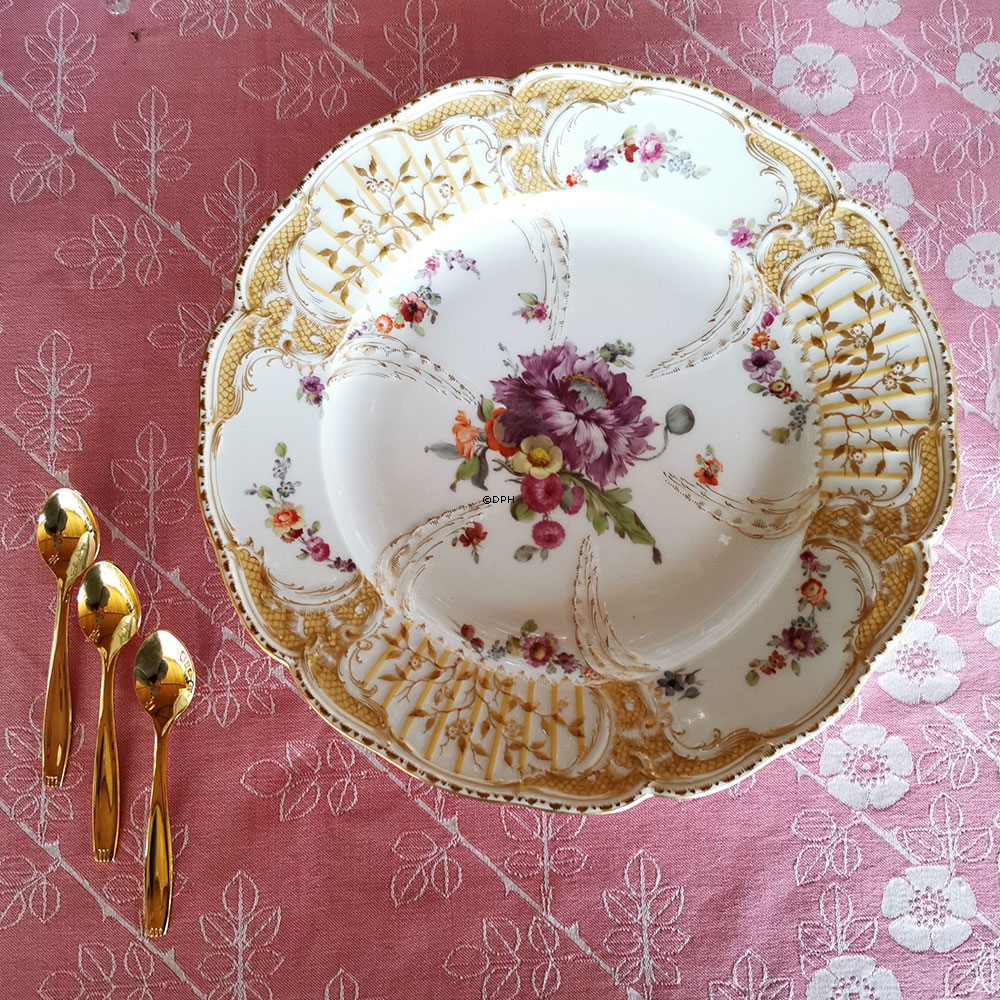 6 Teelöffel, gekennzeichnet als 23 Karat vergoldet.