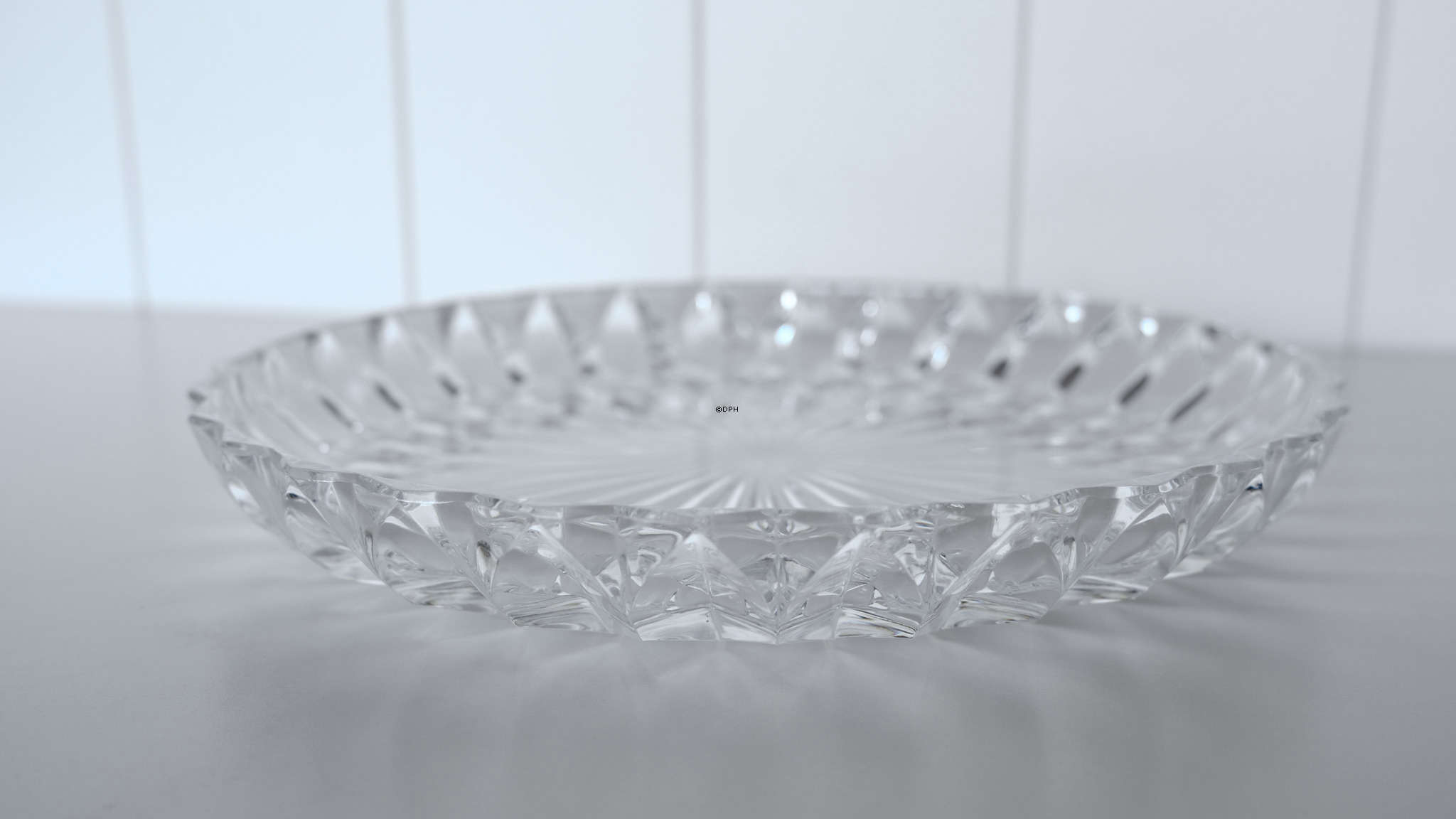 Kuchenplatte aus Prismenglas (passend zu Desserttellern Art.-Nr. DG1389)