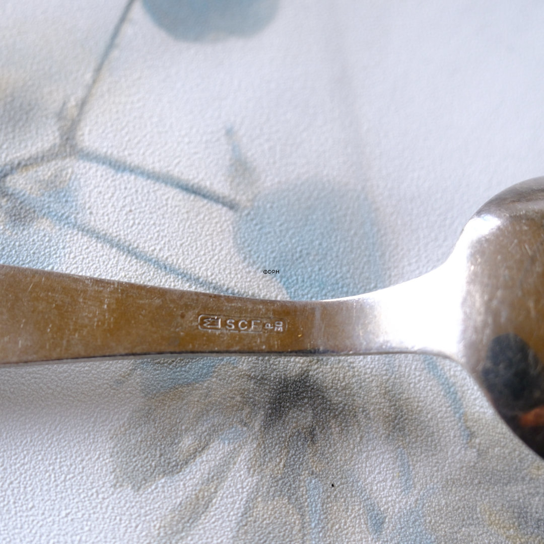 Besteckset bestehend aus Gabeln und Löffeln, insgesamt 36 Stück