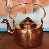 Kupferkanne mit Deckel