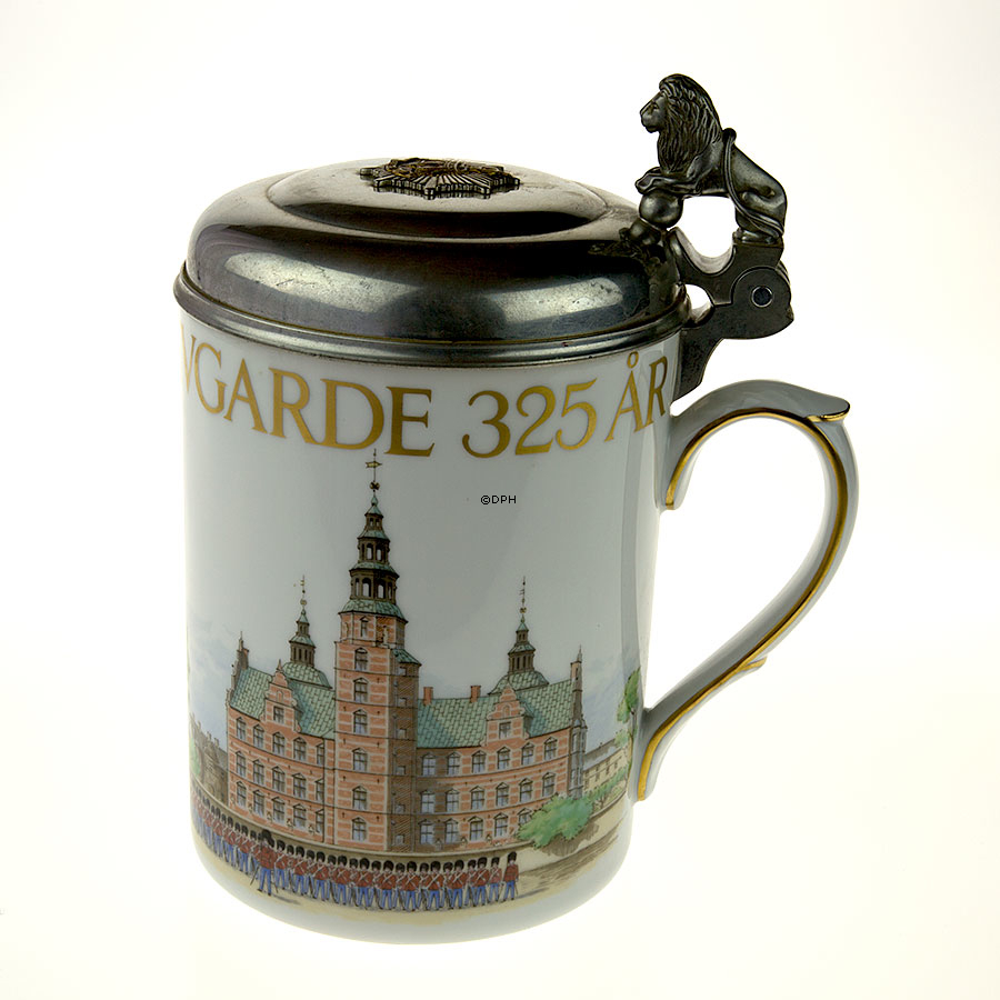 Becher, "Die königliche Leibgarde", 325 Jahre., Royal Copenhagen