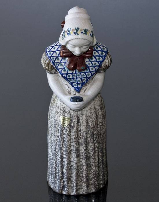 Frau mit Gesangbuch, Keramik, Nr. 4418-3, groß, Michael Andersen & Sohn