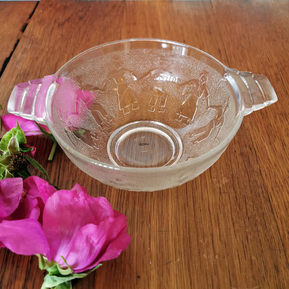 Glasschale mit Gravuren