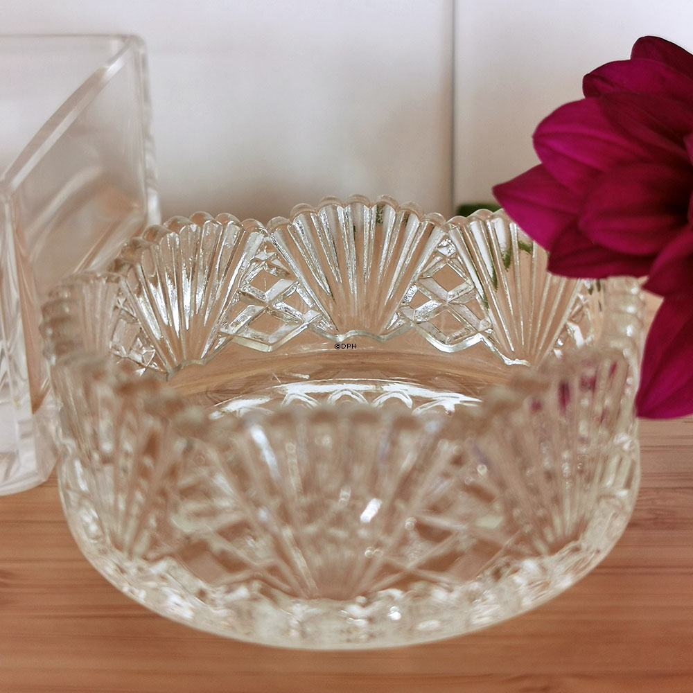 Salzfass mit Gravuren