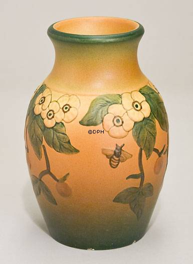 Ipsen Vase mit Blumen, Nr. 451