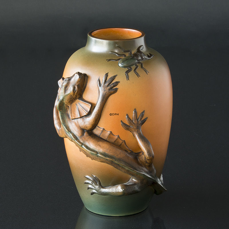 Ipsen Vase mit Echse, Nr. 364
