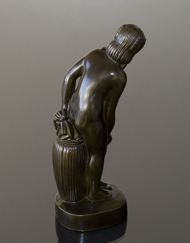 Just Andersen Figur Nackte Frau mit Handtuch, Disko Metall