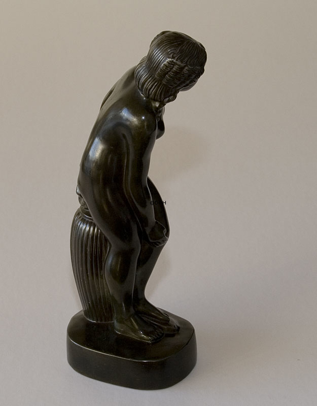 Just Andersen Figur Nackte Frau mit Handtuch, Disko Metall