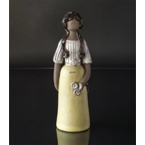 Figur Blumenmädchen in Keramik