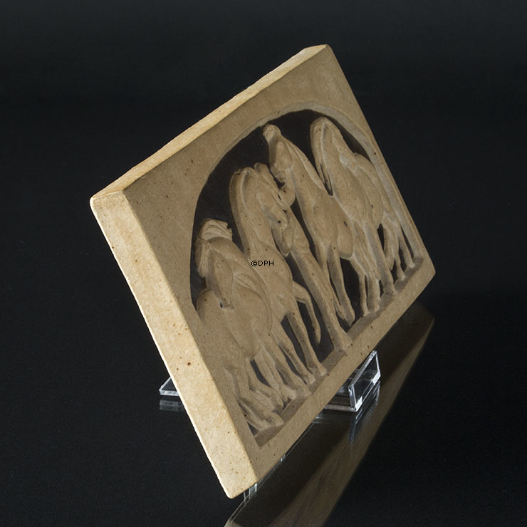 Relief mit Pferden und einem Pferdentrainer, Bing & Gröndahl