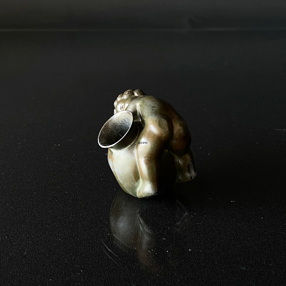 Just Andersen Junge mit Vase Nr. 1704, Zinn