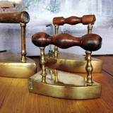 Messing Bügeleisen mit Öffnung auf der Rückseite, Heizstein fehlen