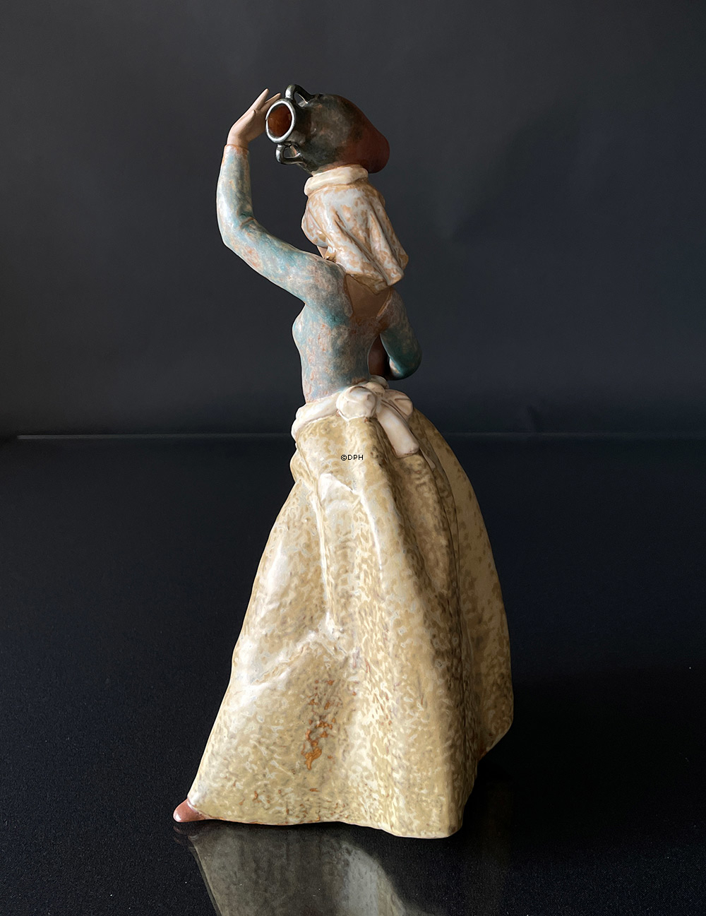 Lladro Figur junge Frau mit Wasserkrügen "Wasserträgerin" 33 cm