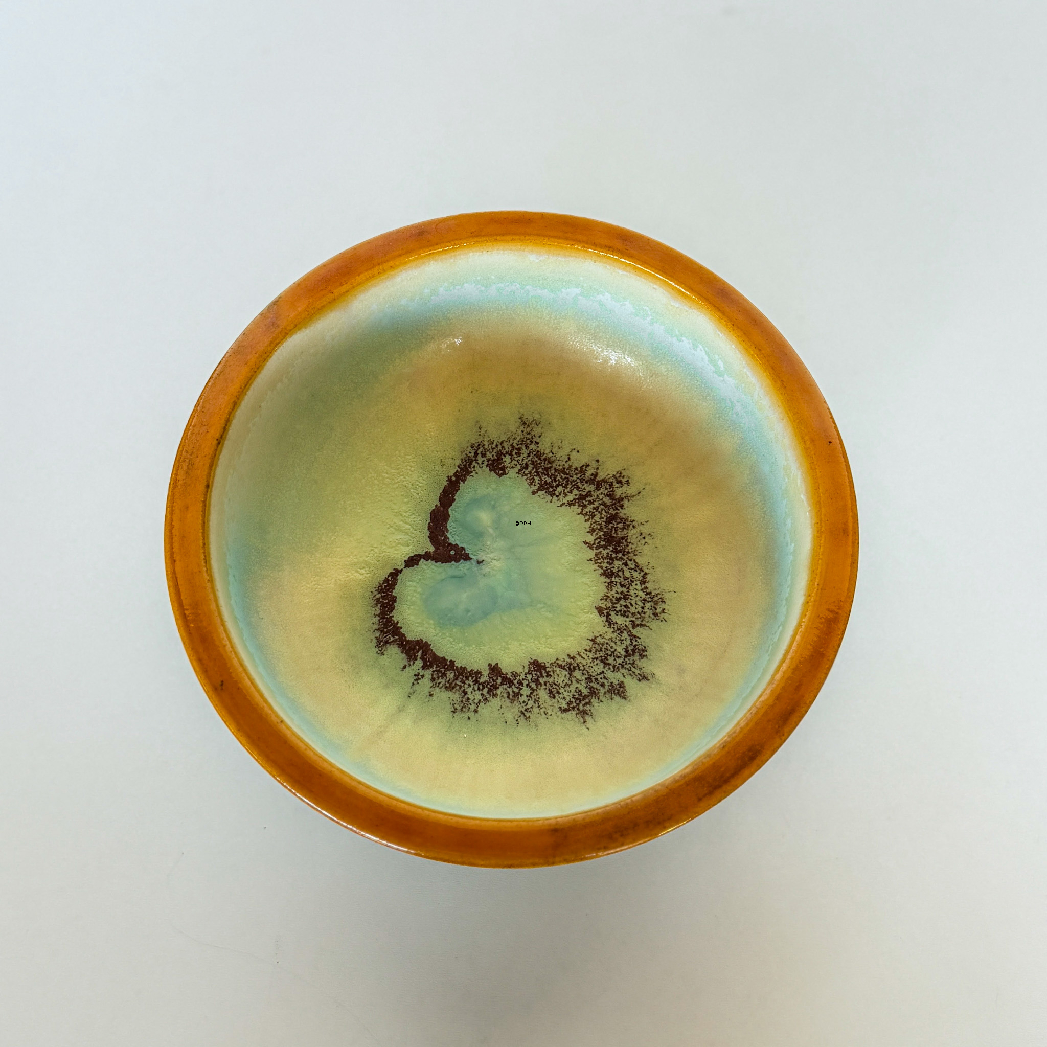 Bornholmer Steingutfabrik, Schale auf Fuß