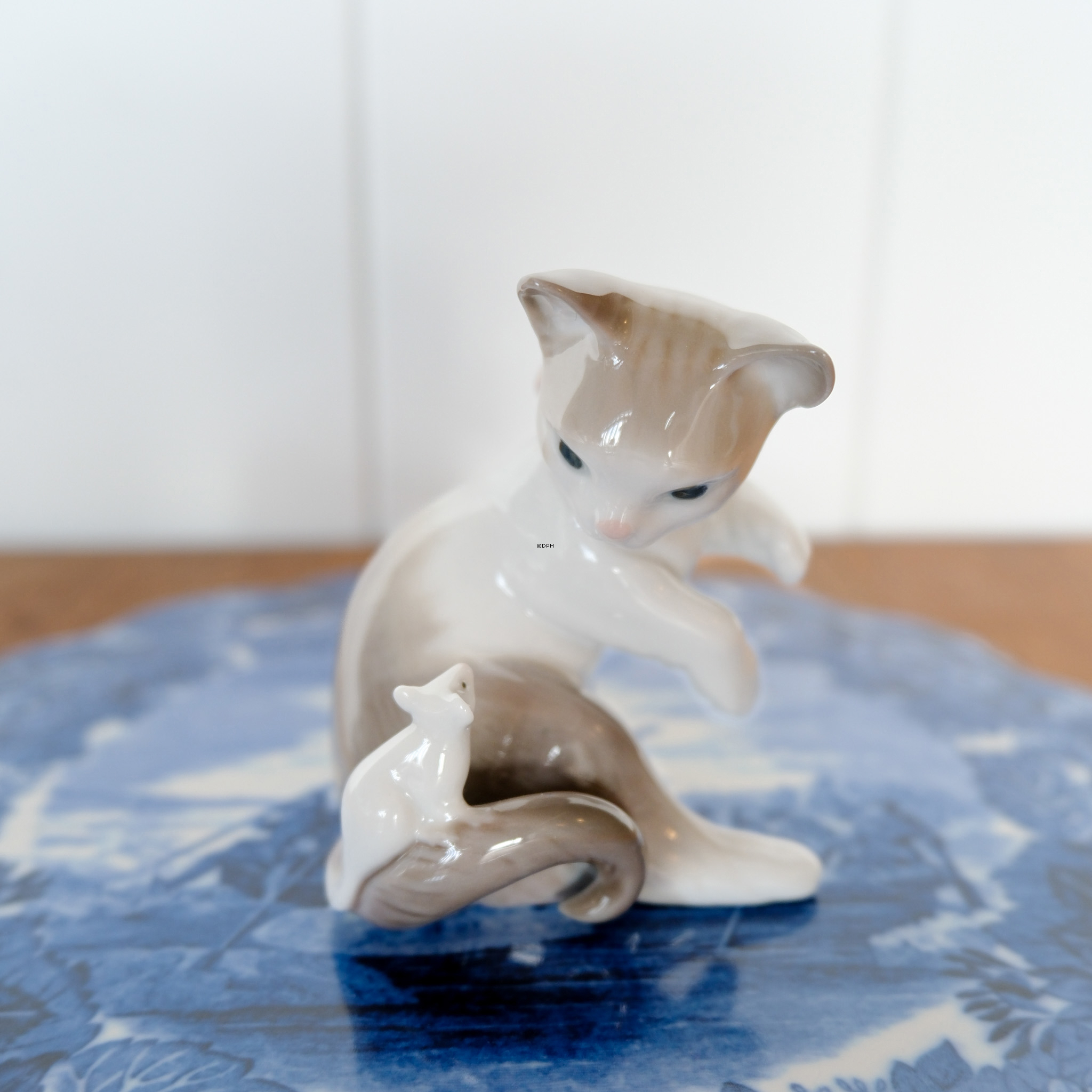Lladro Figur Nr. 5236, Katze mit Maus