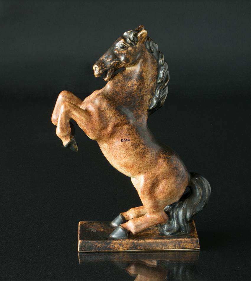 Steigendes Pferd Nr. 1998, Keramik