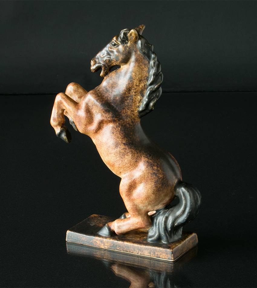 Steigendes Pferd Nr. 1998, Keramik