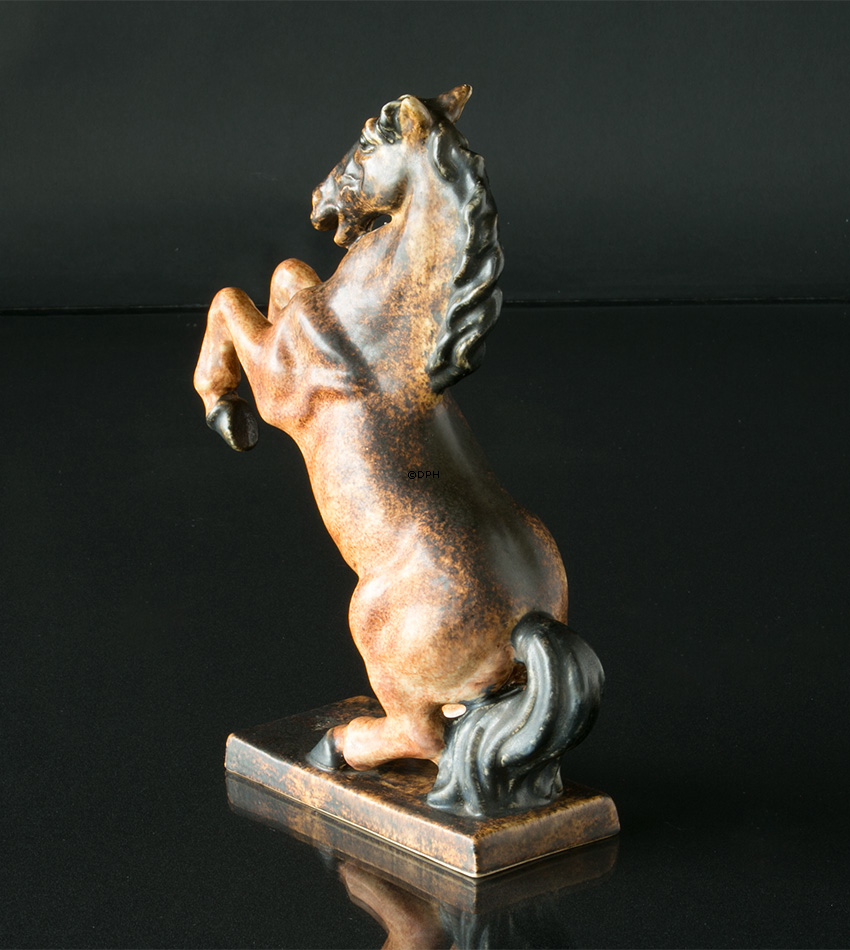 Steigendes Pferd Nr. 1998, Keramik