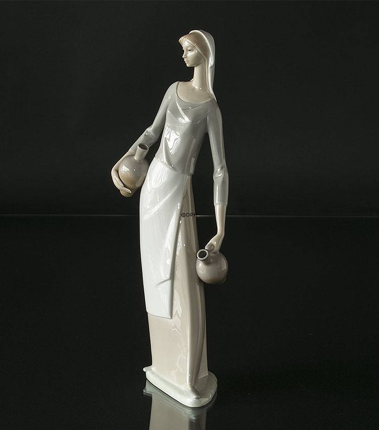 Lladro Nao Figur, Frau