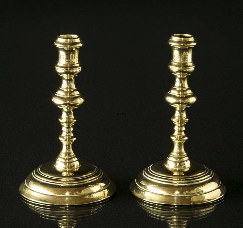 Alte Messingkerzenhalter, 17 cm, 2 stück